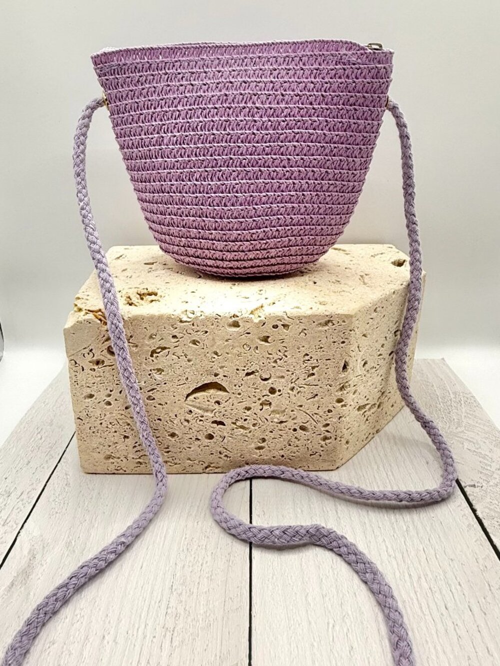 Women's Purple Hand Woven Straw Mini Crossbody Bag Boho Summer Purse NEW - Picture 2 of 9